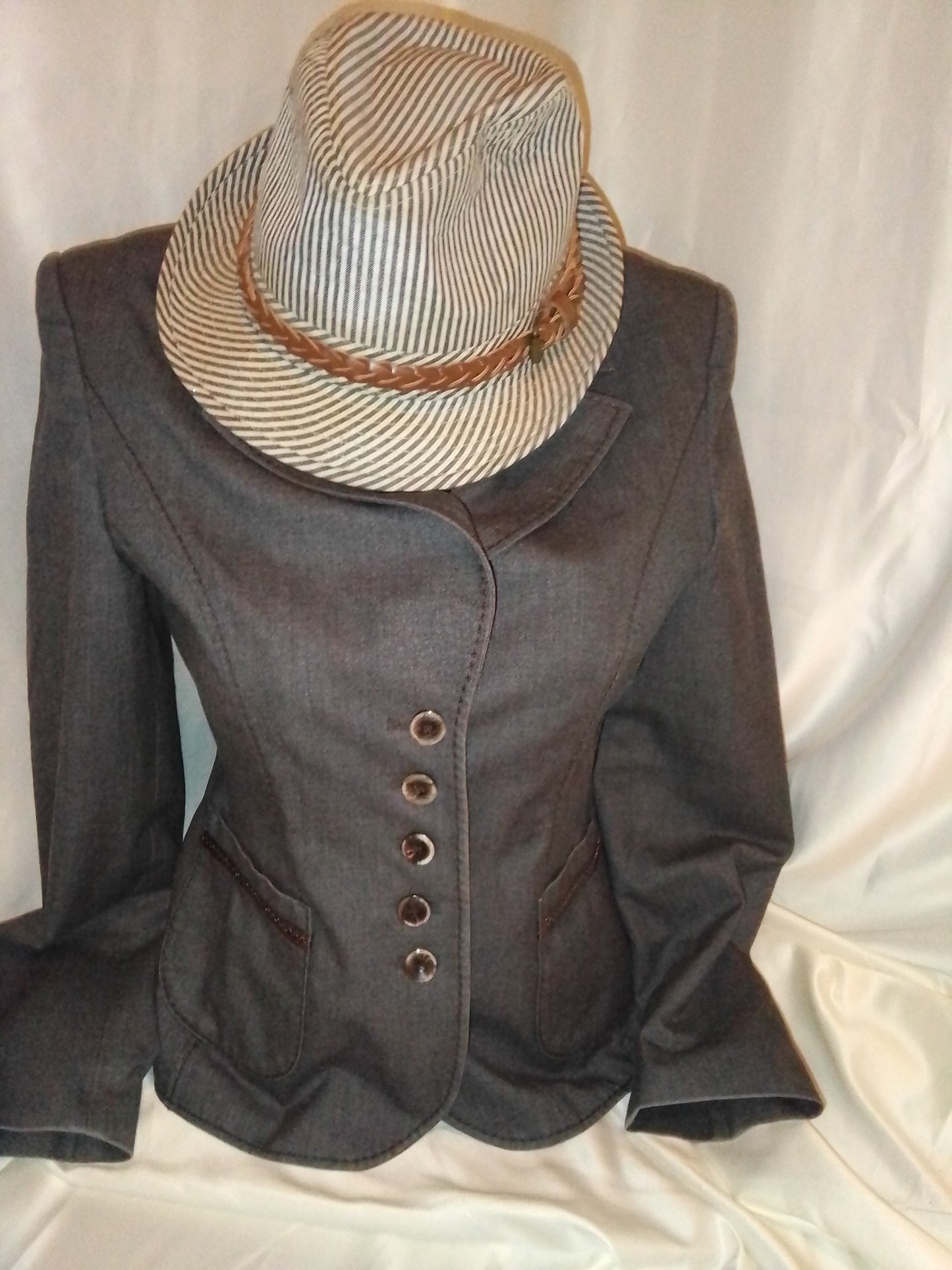 Veste un jour ailleurs