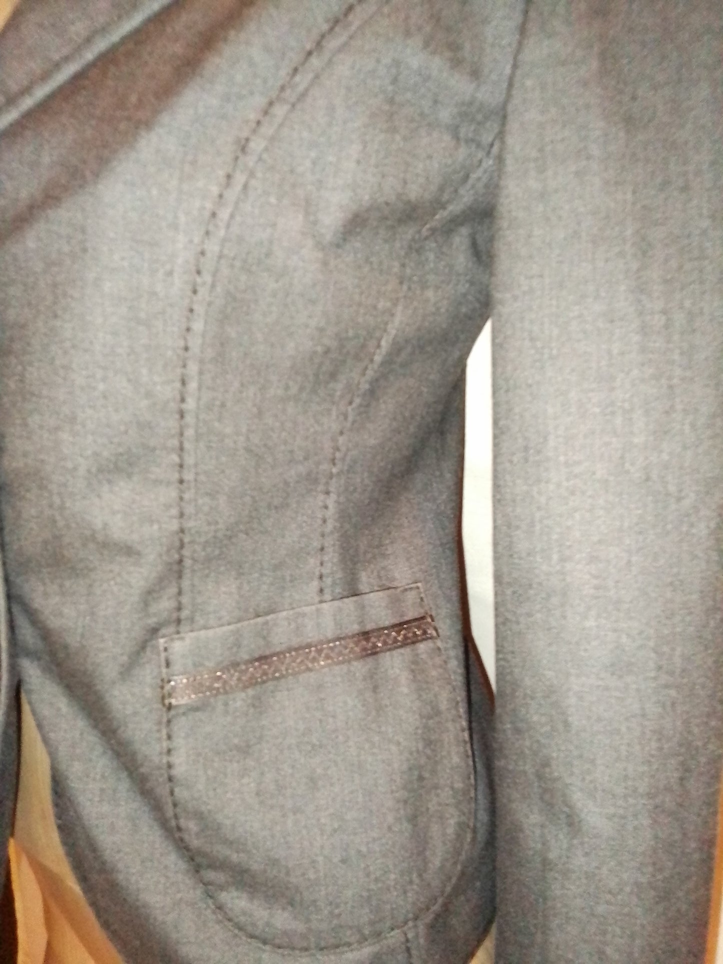 Veste un jour ailleurs