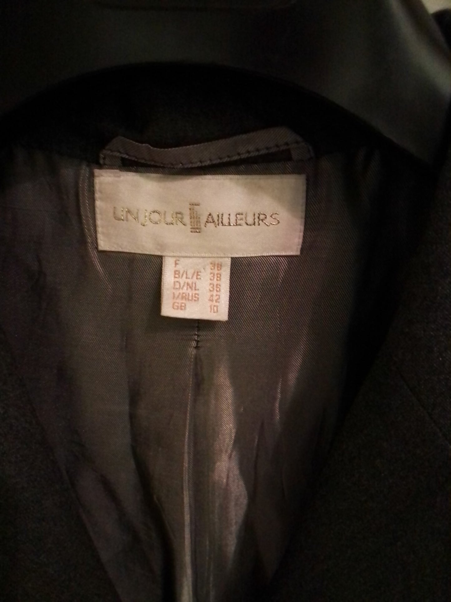 Veste un jour ailleurs